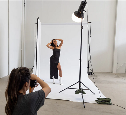 Semua yang Perlu Anda Ketahui tentang Softbox Lentera Untuk Fotografi & Videografi